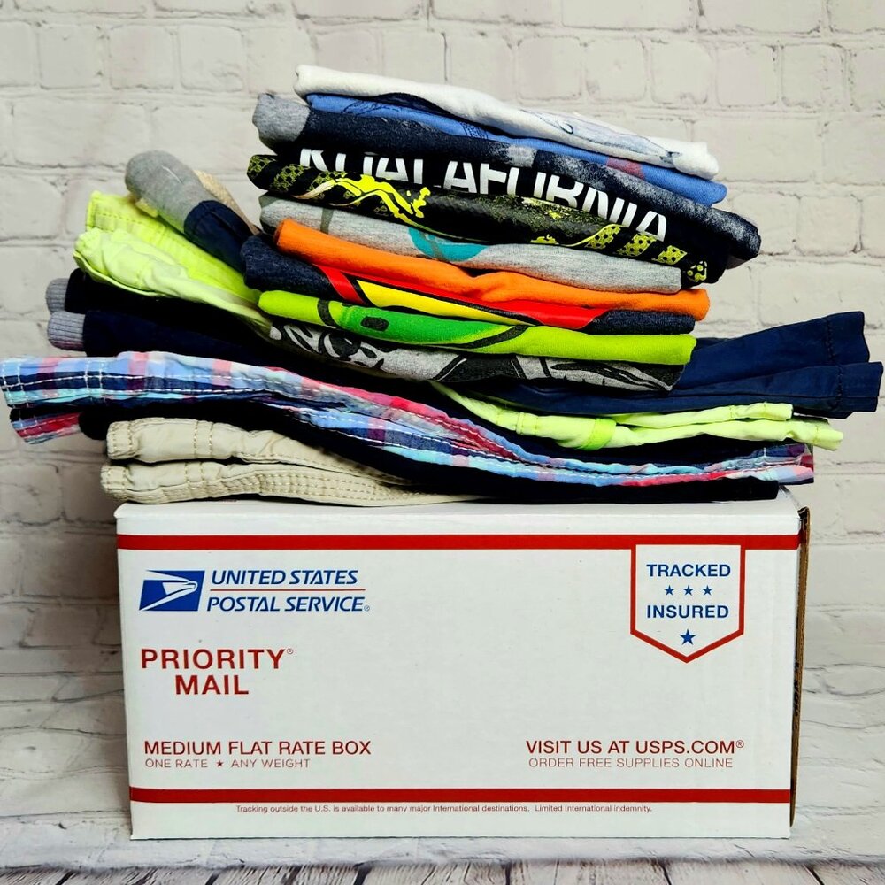 BOYS  5/5T  - 16 PIECE LOT - TOPS and SHORTS